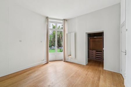 Appartement d'exception avec jardin privatif - 6 pièces - XVIIe - Photo 5
