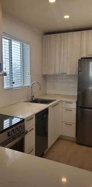 The White House - Photo 1