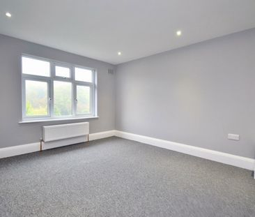 4 Bed Semi-Detached House, Knighton Lane East, LE2 - Photo 5