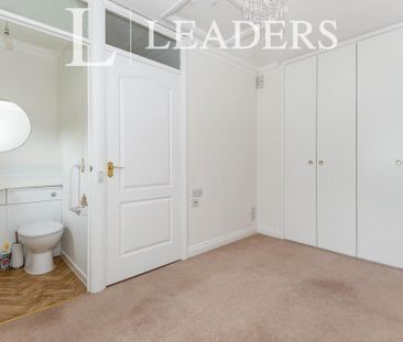 2 bedroom bungalow to rent - Photo 2