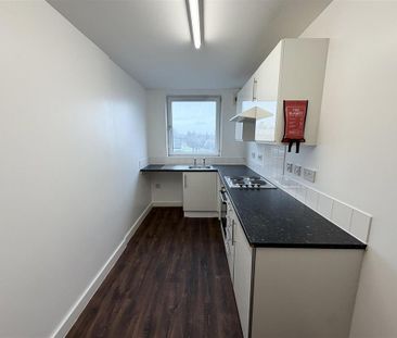 3 bedroom property to rent - Photo 4