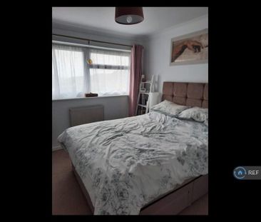 2 bedroom maisonette to rent - Photo 5