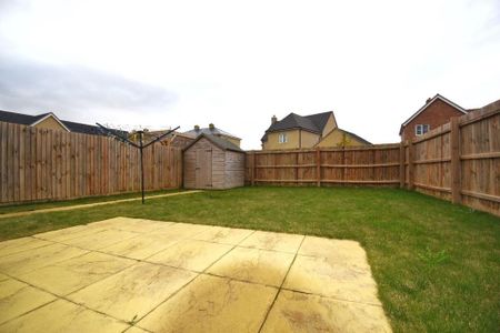 2 bedroom semi-detached house to rent - Photo 2