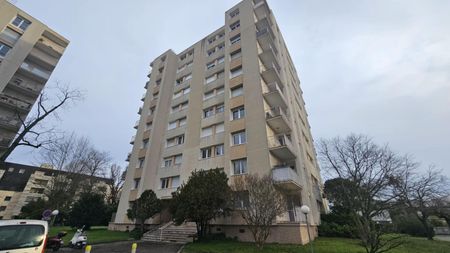 Location Appartement 3 pièces 86m² TALENCE 33400 - Photo 3