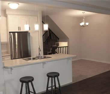 85 SEXTON Crescent, Ancaster, Ontario, L9G0E2 - Photo 4