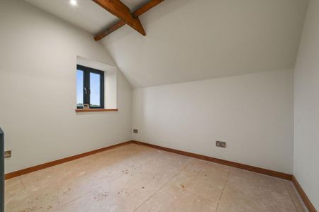 2 bedroom barn conversion to rent - Photo 4