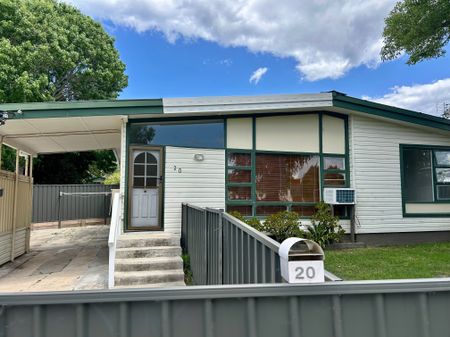FAMILY HOME IN THE HEART OF TORONTO - Photo 3