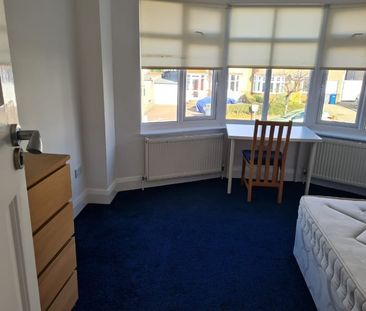Room in a Shared House, Hendale Avenue, NW4 - Photo 5