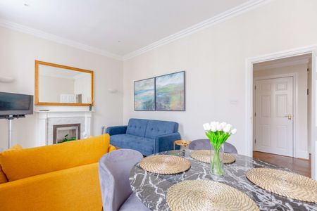 1 Bed Flat, Queen's Gate Terrace, SW7 - Photo 2