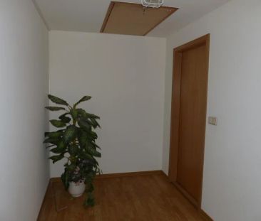 Im Zentrum von Oschatz bezugsfertige, gemütliche Zweiraumdachgeschosswohnung - Photo 3