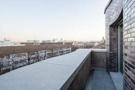 Wohnen in Kleinhüningen - moderne 2 1/2 Zimmer-Dachwohnung mit grosser Terrasse - Photo 2