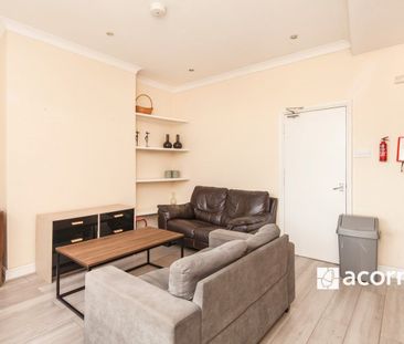 Peckham Rye, London, SE15 - Photo 1