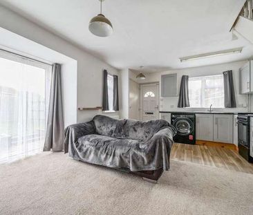 Akister Close, Buckingham, MK18 - Photo 4