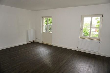 Attraktiv! Tolle 3-Zimmer-Wohnung mit Balkon für eine kleine Familie - Photo 2