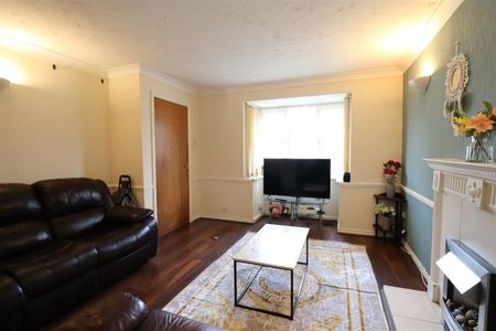 Blackshaw Drive, Coventry, CV2 2PW - Photo 2