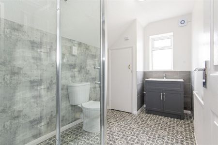 2 bed House To Let - Photo 5