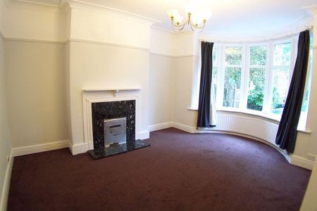 4 bedroom semi-detached house to rent - Photo 3