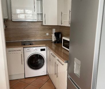 Location Appartement 1 pièce 27m² - Photo 6