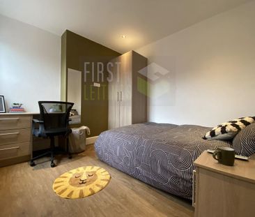 6 bedroom terraced house to rent - Photo 1