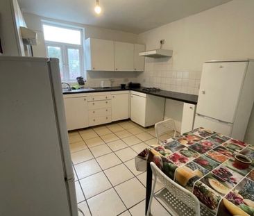 Room in a Shared House, Bounds Green Road, N11 - Photo 5