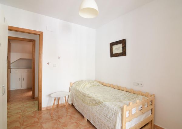Gran Alacant. Chalet adosado. Temporada baja