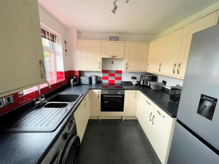 BELMONT, HEREFORD. - Photo 5