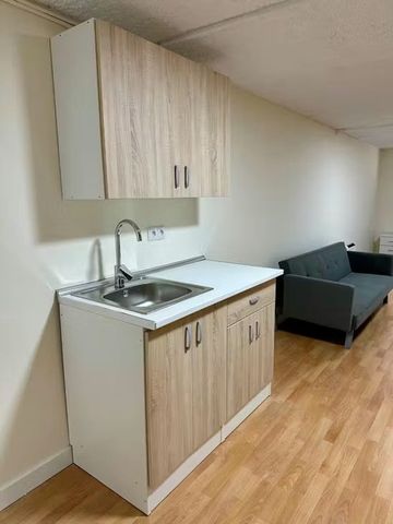 Calle de Basilio de Prado, Madrid, Community of Madrid 28035 - Foto 5