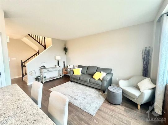 For Lease - 213 BANDELIER Way, Stittsville - Munster - Richmond, Ontario - Photo 1