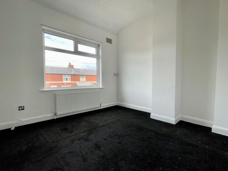 2 bedroom House To Let - Photo 5