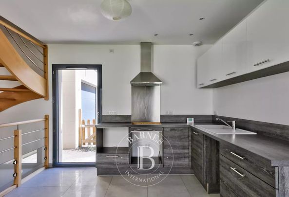 Maison • Bergère-Moulin - Photo 1