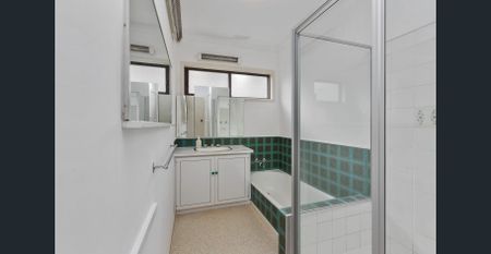 Skenes Surf Shack - Photo 4