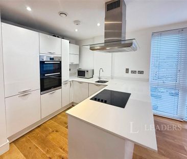 2 bedroom flat to rent - Photo 5