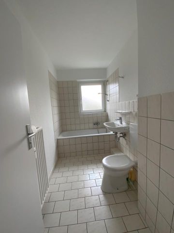 Helle 2-Zimmer Wohnung mit neuen Bodenbelägen zu vermieten - Photo 3