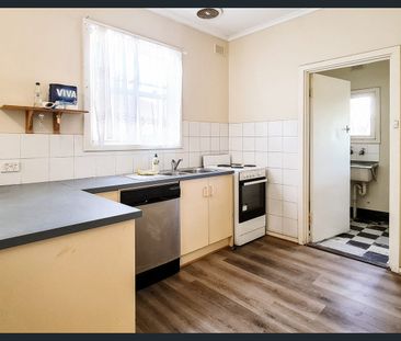 Perfect 3 Bedroom Family Home - Photo 4