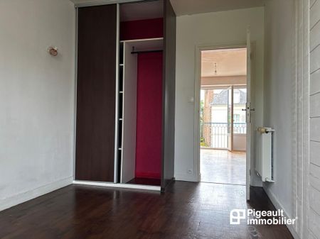 Location Appartement T 3 - Rennes - Jeanne d'Arc - Photo 2
