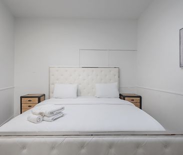 1216 Rue Stanley, #401 - Photo 2