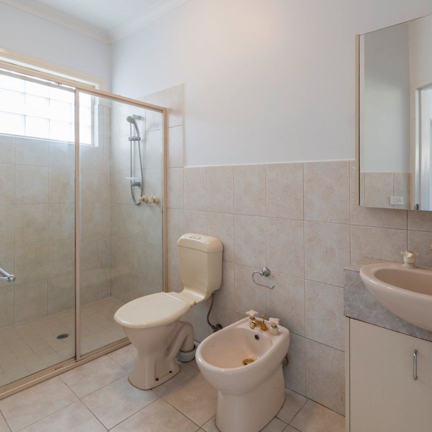 Thinking of selling? Contact our agent - Photo 1