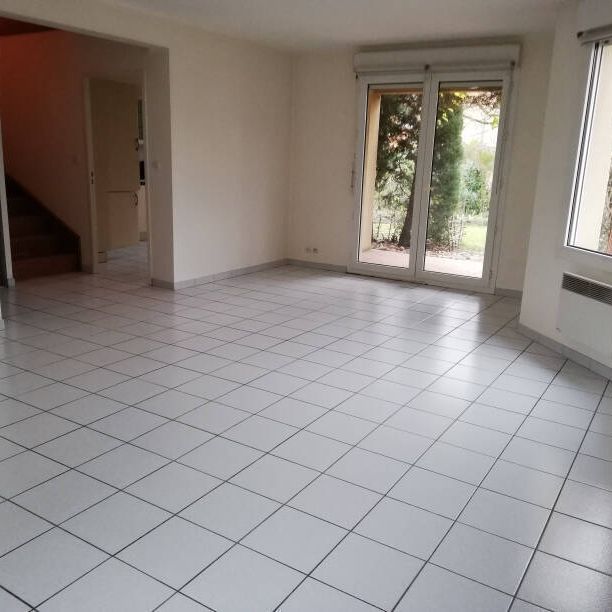 Location maison 6 pièces 117 m² à Bourg-en-Bresse (01000) - Photo 1