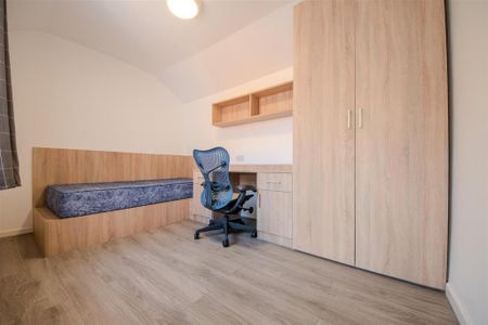 2 bedroom terraced house to rent - Photo 2