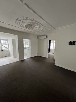 74 Daniell Street, Newtown - Photo 1