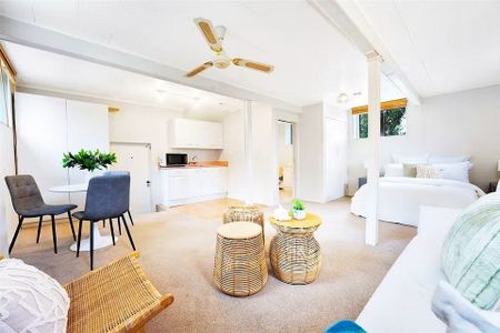 Functional home and granny flat - Photo 3
