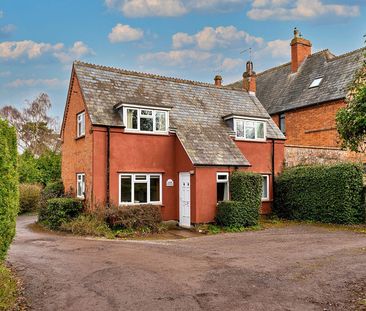 Crosslands House - Photo 2