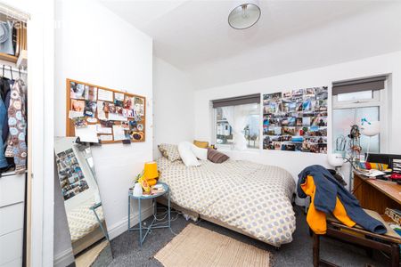 4 bedroom terraced house to rent - Photo 5