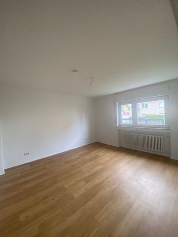 Große Familienwohnung - Photo 2