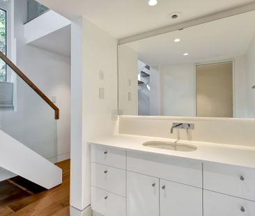 For Lease - 71 Clearview Avenue, Tunneys Pasture and Ottawa West, O... - Photo 1