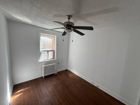 For Lease - 976 Avenue Rd Avenue Unit# main floor, Toronto, Ontario - Photo 2