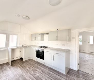 2 bed House Avenue Road, Westcliff-on-Sea, SS0 - Photo 3