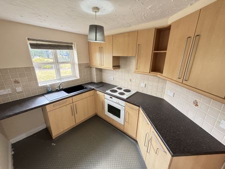Kingfisher Court, Beamont Drive - Photo 2
