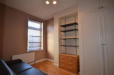 3 bedroom terraced house to rent - Photo 5