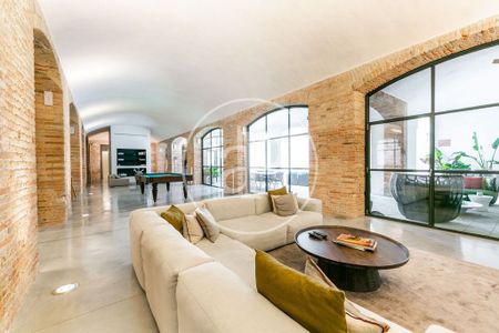 2 bedroom luxury Villa for rent in Barcelona, Catalonia - Photo 5